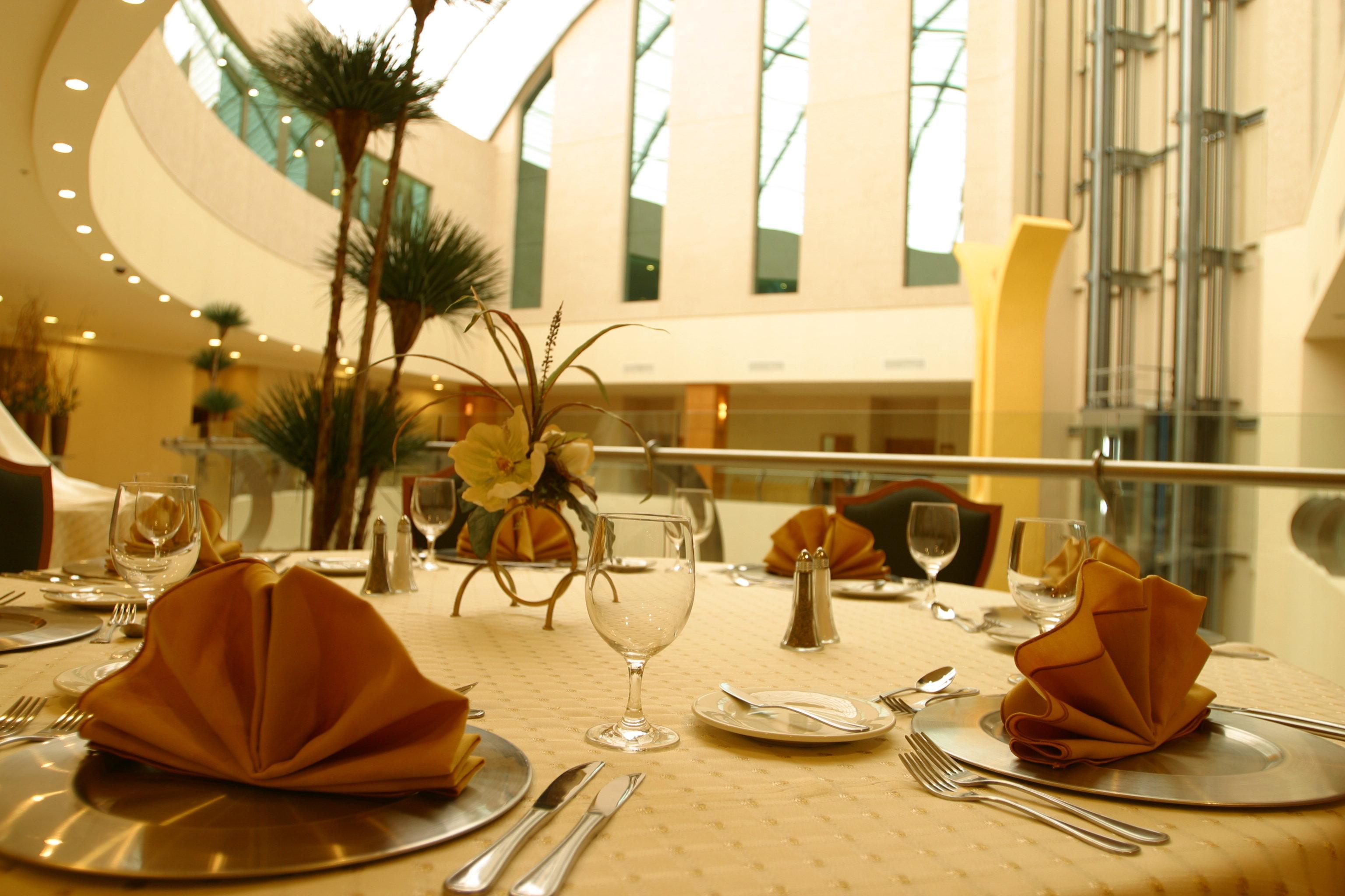 Crowne Plaza Torreon By Ihg Hotel Restaurant photo